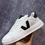 Vans Vera
